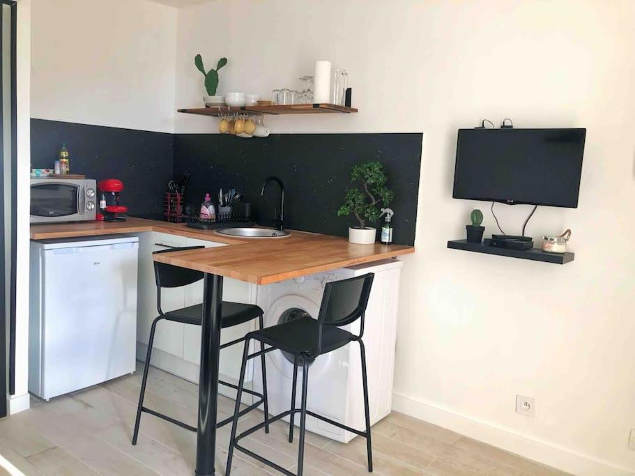 Rez De Jardin Climatise, Cosy, Avec Parking A - Les Amirantes Appartement