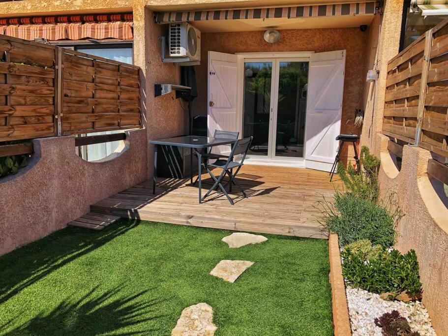 Apartment Rez De Jardin Climatise, Cosy, Avec Parking A - Les Amirantes Sanary-sur-Mer